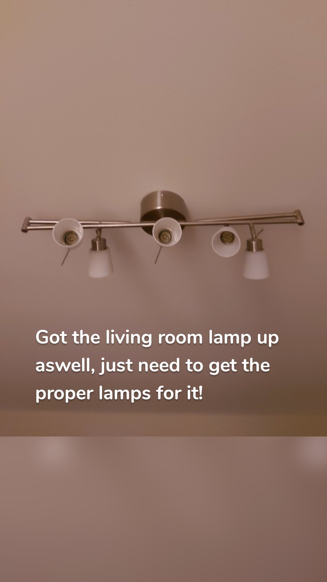 Got the living room lamp up aswell, just need to get the proper lamps for it! 